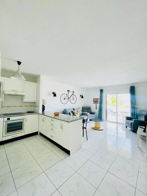 Comfy Home With Large Terrace Five Minutes From Ocean Los Cristianos  Dış mekan fotoğraf