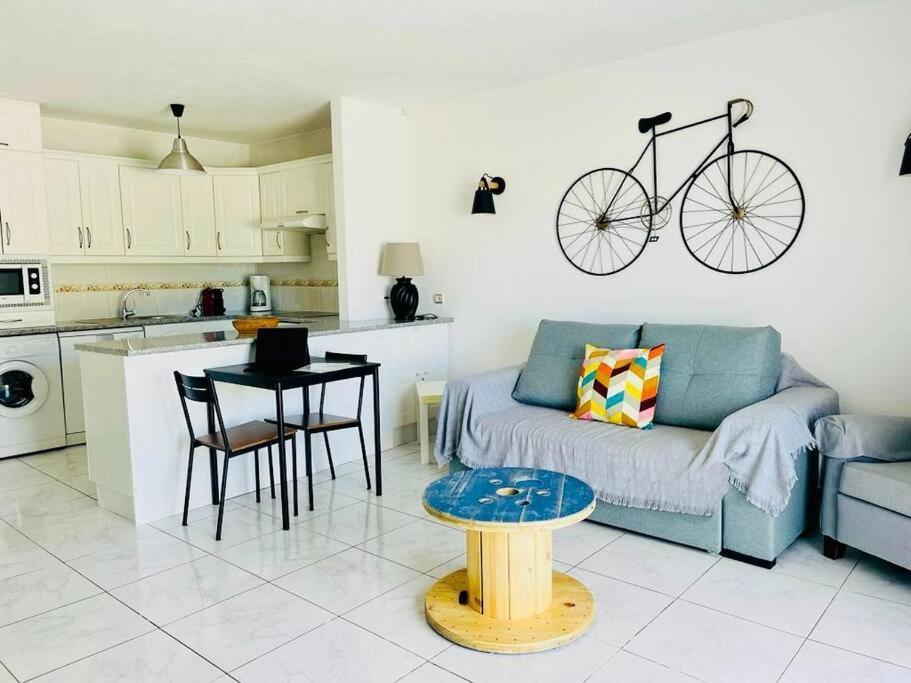 Comfy Home With Large Terrace Five Minutes From Ocean Los Cristianos  Dış mekan fotoğraf